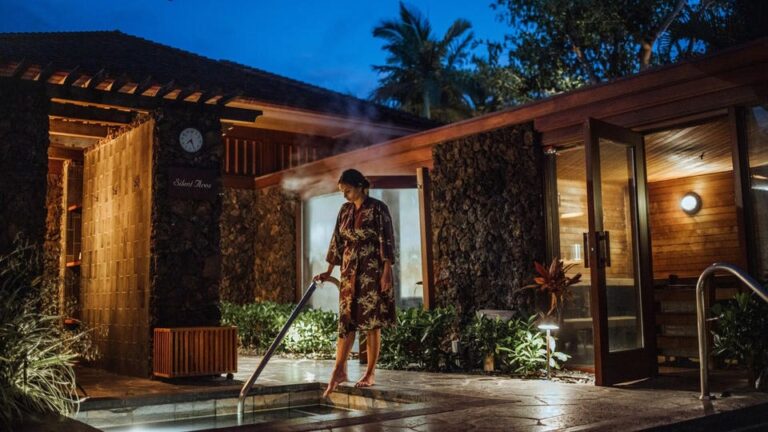 Four Seasons Hualalai’s Decadent Nighttime Spa Experience | Subscrb - Get The Best Malaysia Magazine Subscriptions On Subscrb.com